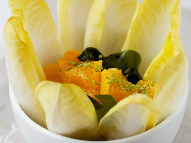 Mandarinensalat mit Algen