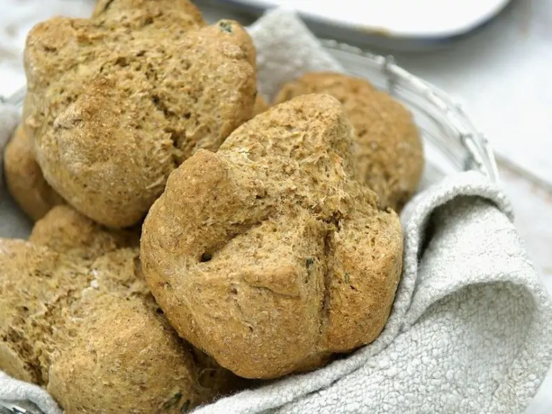 Vollkornbrötchen
