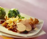 Wildschwein mit Beilagen