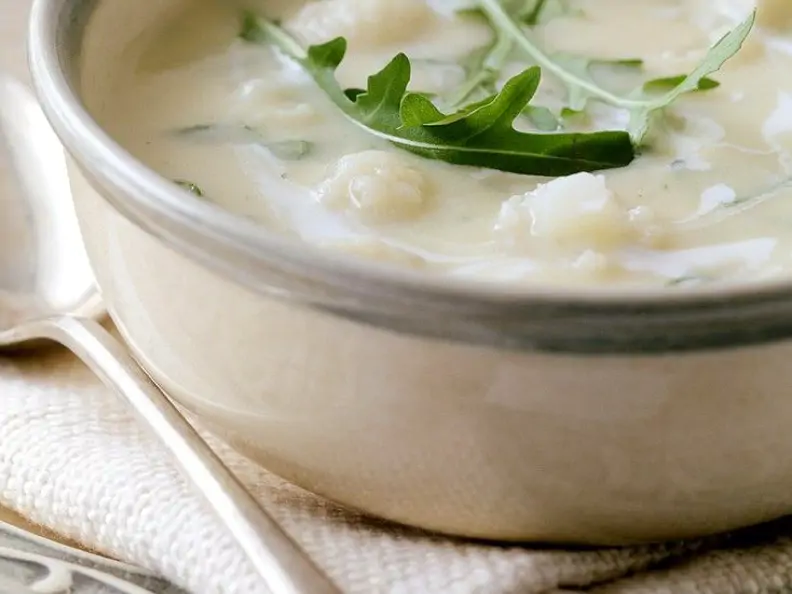 Blumenkohlcremesuppe mit Sahne