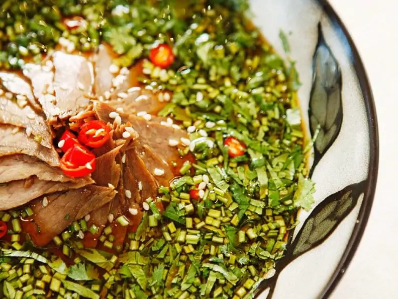 Asiatische Rindersuppe
