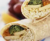 Wraps mit Reis, Tofu und Gemüse