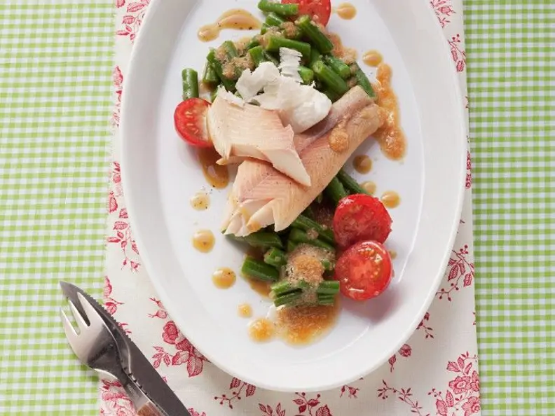 Bohnensalat mit Räucherfisch