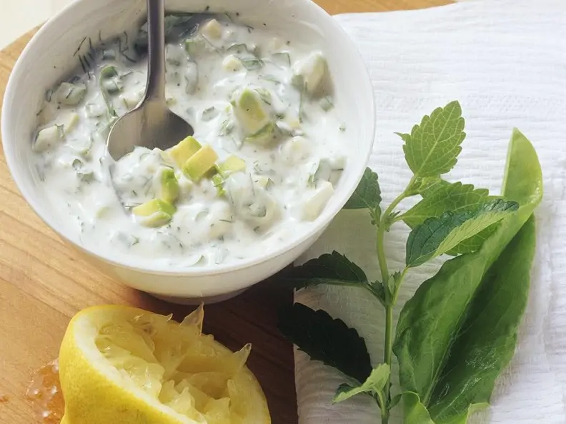 Joghurtsauce mit Avocado