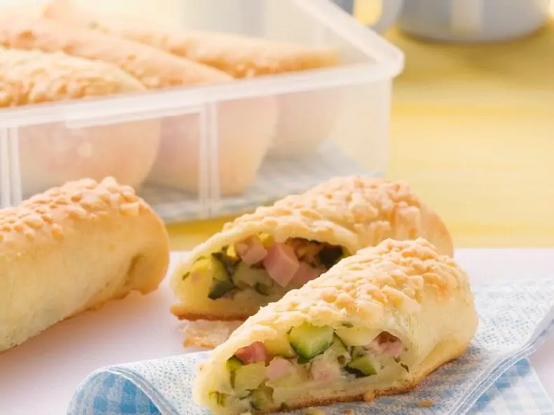 Strudel mit Zucchini-Schinkenfüllung