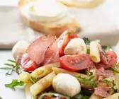 Mediterraner Nudelsalat