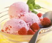 Himbeer-Lavendelhonig-Eis