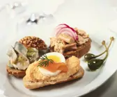 Verschiedene Fisch-Brötchen