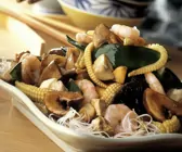 Shrimps mit Gemüse aus dem Wok