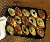 Verschiedene Crostini