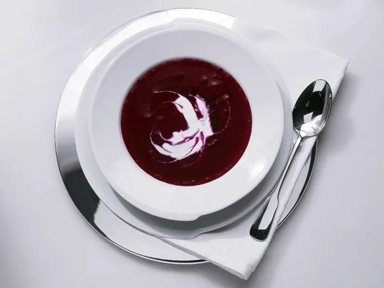 Rote-Bete-Suppe mit Sahne