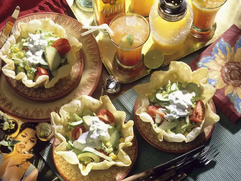 Mexikanischer Eisberg-Avocadosalat