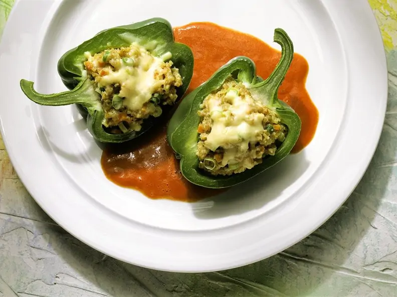 Paprika mit Grünkernfüllung