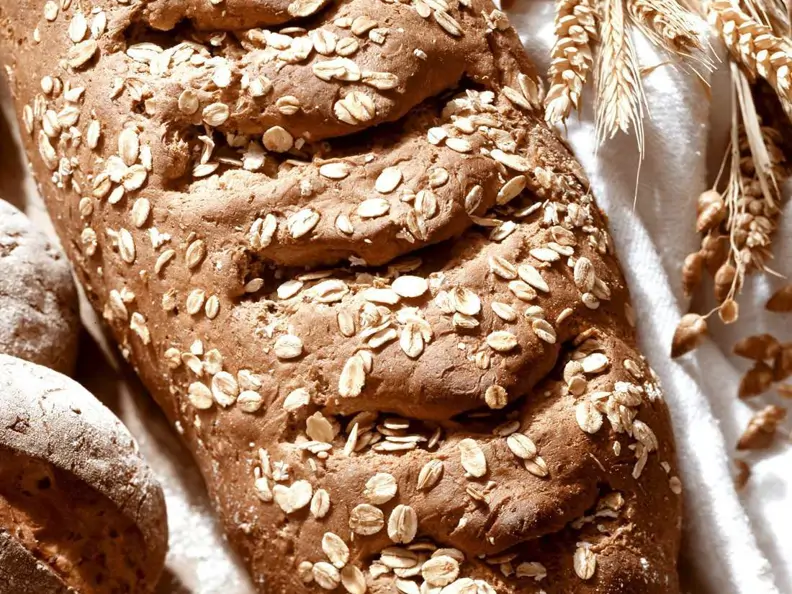Buttermilch-Vollkornmischbrot