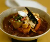 Kartoffel-Gemüse-Curry mit Ei