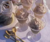 Roseneiscreme