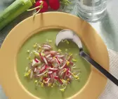 Lauch-Radieschensuppe