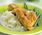 Backhähnchen mit Kartoffelpüree und Bohnengemüse