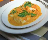 Kabeljau-Curry mit Spinat
