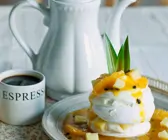 Früchte-Pavlova