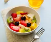 Fruchtsalat mit Erdbeeren