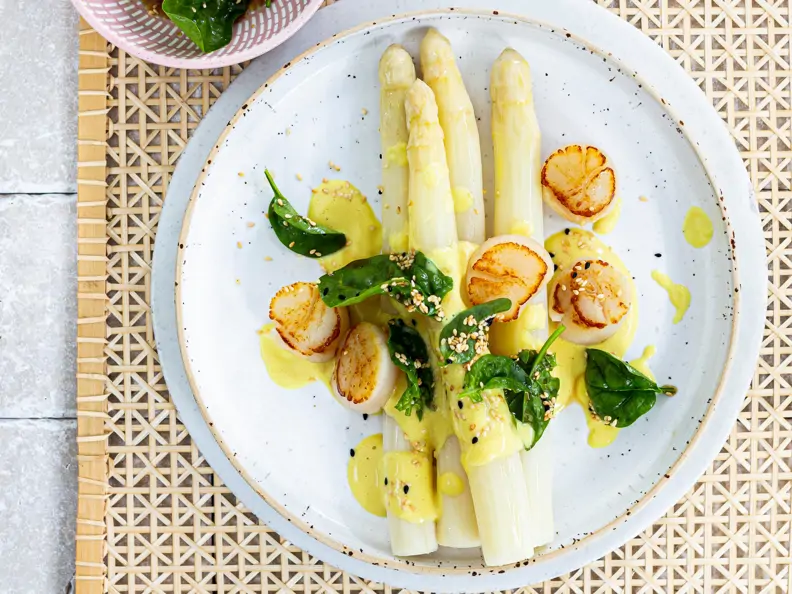 Jakobsmuscheln mit Spargel