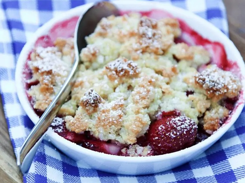 Crumble mit Erdbeeren