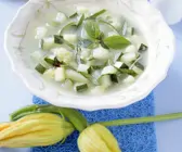 Zucchinisuppe mit Knoblauch