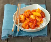 Hähnchen süß-sauer mit Ananas
