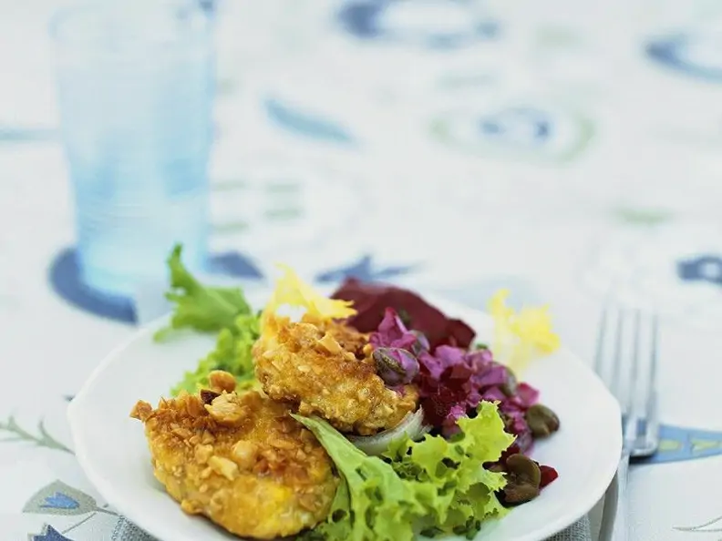 Tempeh mit Salat