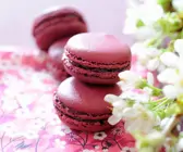 Macarons mit Konfitüre
