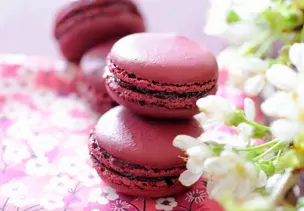 Macarons mit Konfitüre