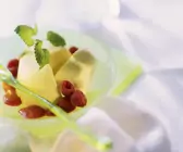 Joghurtcreme mit Früchten