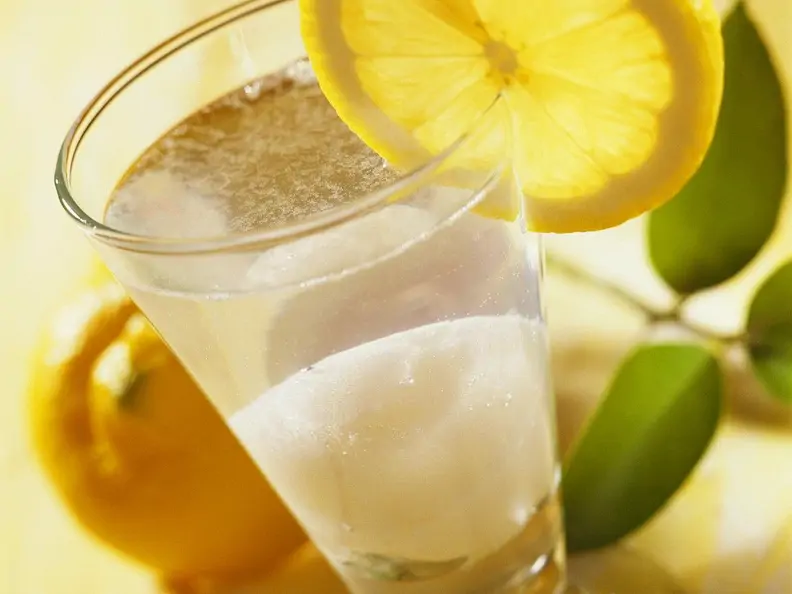 Drink mit Zitronensorbet