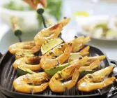 Gegrillte Garnelenspieße