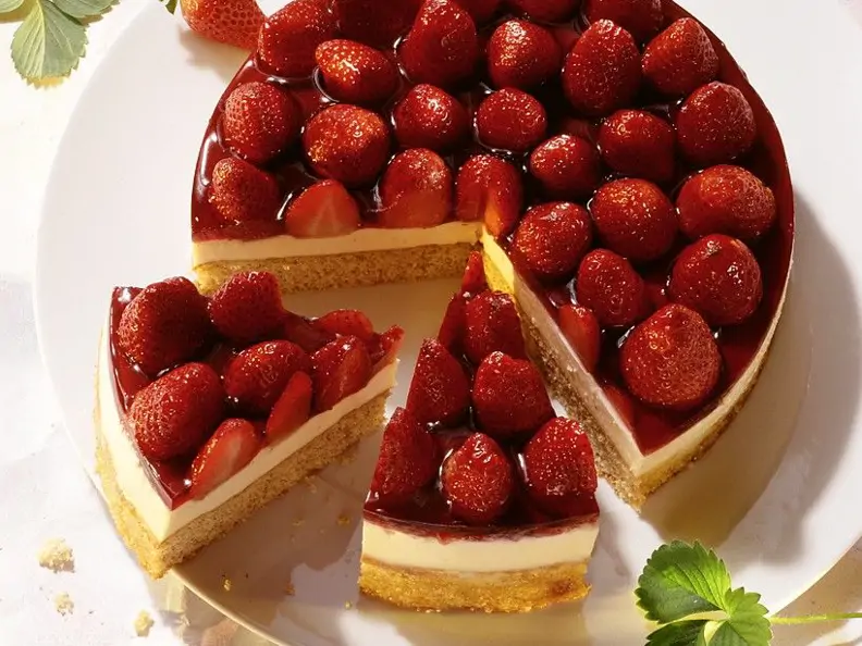 Erdbeer-Sahne-Torte ohne Gelatine