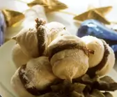 Gefüllte Baiserplätzchen