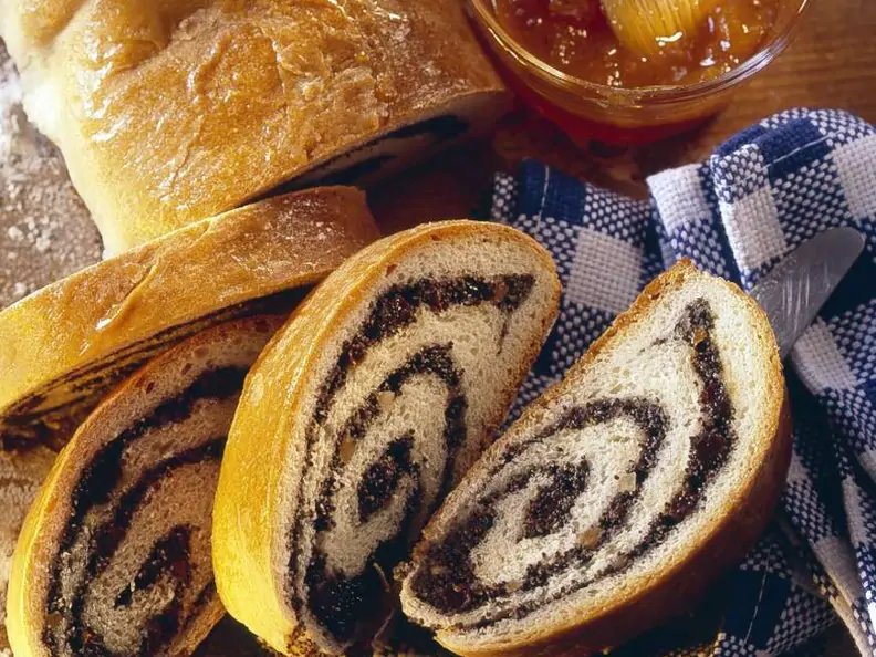 Hefe-Mohnkuchen