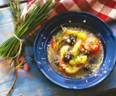 Gemüsesuppe mit Parmesan