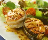 Lachs vom Grill mit Senfsauce