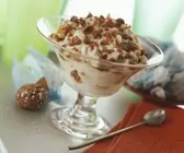 Mascarpone-Creme mit Amaretti und Orangen