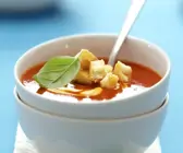 Tomatencremsuppe mit Crôutons