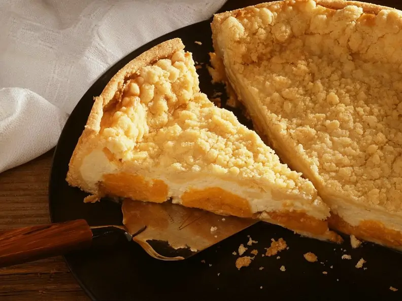 Saftiger Aprikosen-Käsekuchen mit Streusel