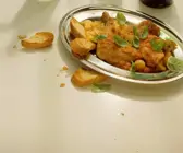 Geschmortes Hähnchen mit Rührei