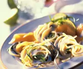 Lachspasta mit cremiger Sauce