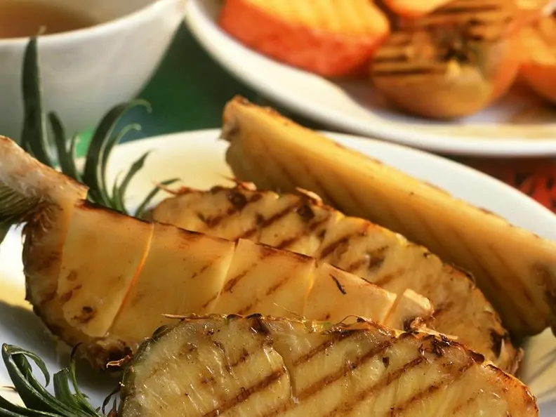 Gegrilltes Obst