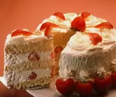 Einfache Erdbeer-Sahne-Torte