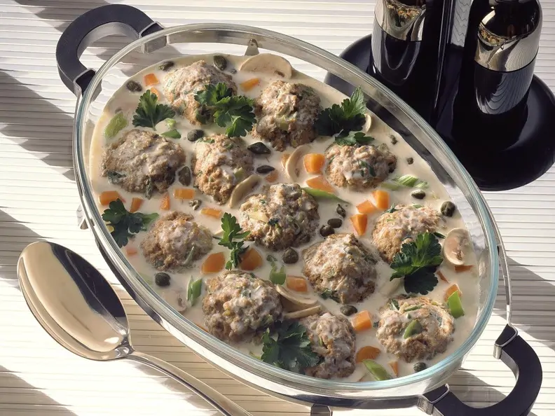 Königsberger Klopse mit Gemüsesauce