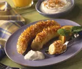 Orangenjoghurtcreme mit Kokos-Bananen