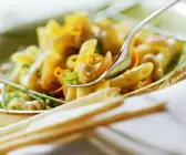 Pasta mit Kichererbsen und Möhren